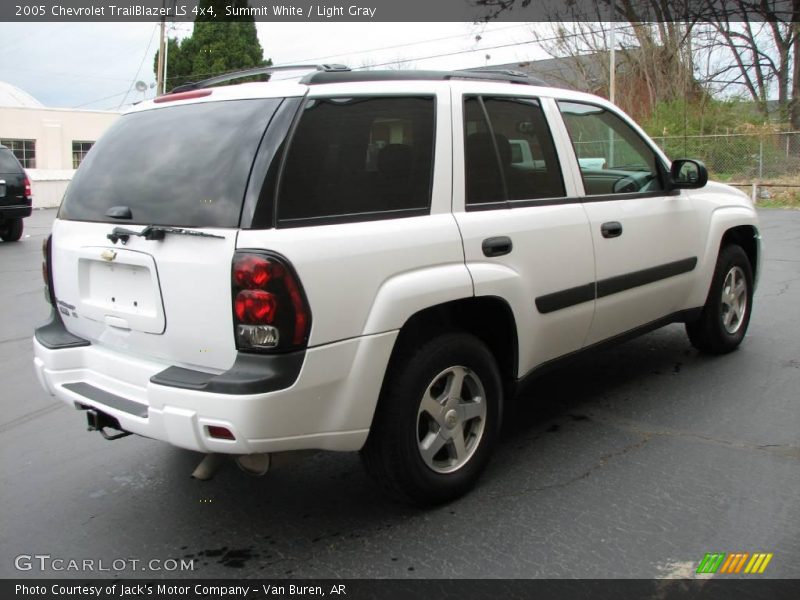 Summit White / Light Gray 2005 Chevrolet TrailBlazer LS 4x4