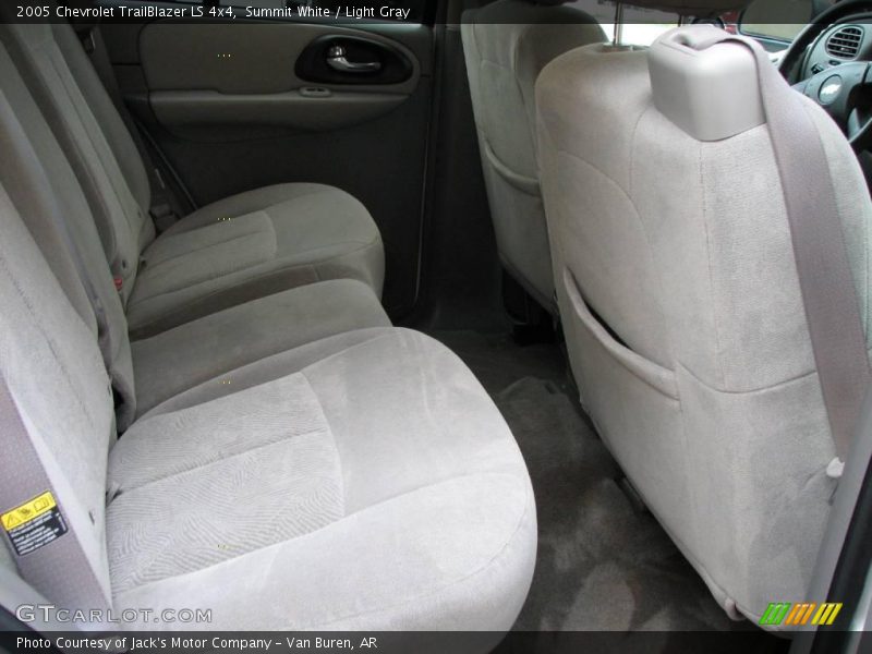 Summit White / Light Gray 2005 Chevrolet TrailBlazer LS 4x4