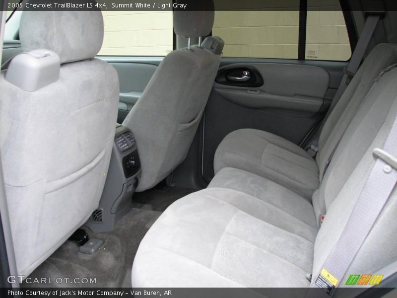 Summit White / Light Gray 2005 Chevrolet TrailBlazer LS 4x4