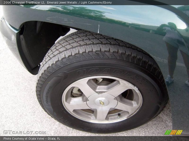 Emerald Jewel Metallic / Light Cashmere/Ebony 2006 Chevrolet TrailBlazer LS