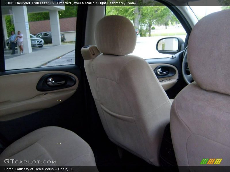 Emerald Jewel Metallic / Light Cashmere/Ebony 2006 Chevrolet TrailBlazer LS