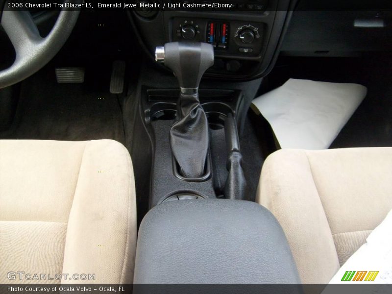 Emerald Jewel Metallic / Light Cashmere/Ebony 2006 Chevrolet TrailBlazer LS