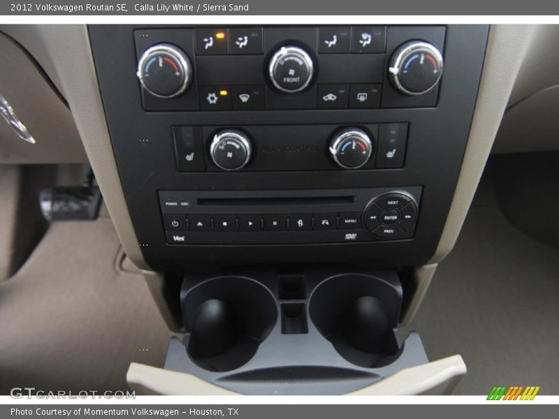 Calla Lily White / Sierra Sand 2012 Volkswagen Routan SE