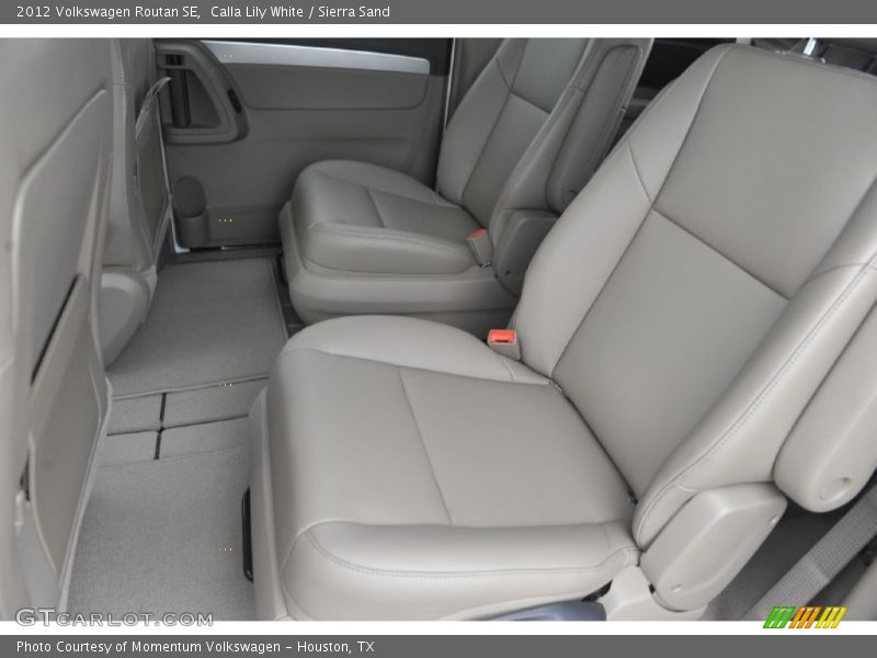 Calla Lily White / Sierra Sand 2012 Volkswagen Routan SE