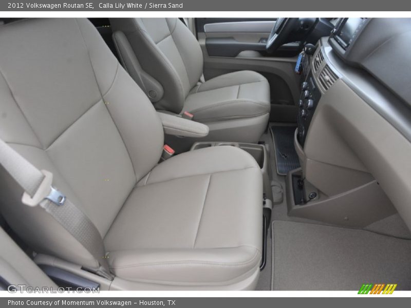 Calla Lily White / Sierra Sand 2012 Volkswagen Routan SE