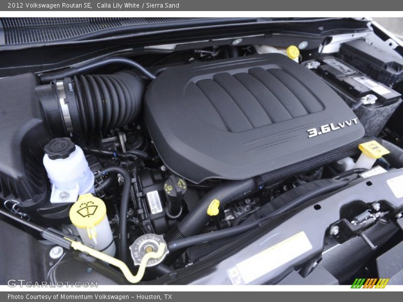 Calla Lily White / Sierra Sand 2012 Volkswagen Routan SE