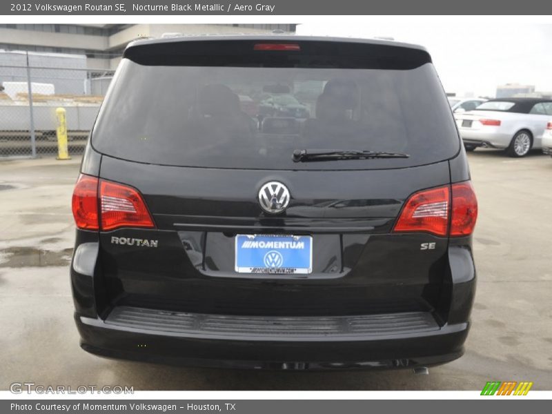 Nocturne Black Metallic / Aero Gray 2012 Volkswagen Routan SE