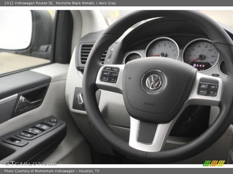 Nocturne Black Metallic / Aero Gray 2012 Volkswagen Routan SE