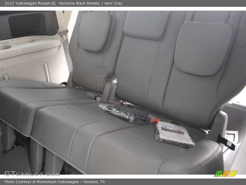 Nocturne Black Metallic / Aero Gray 2012 Volkswagen Routan SE