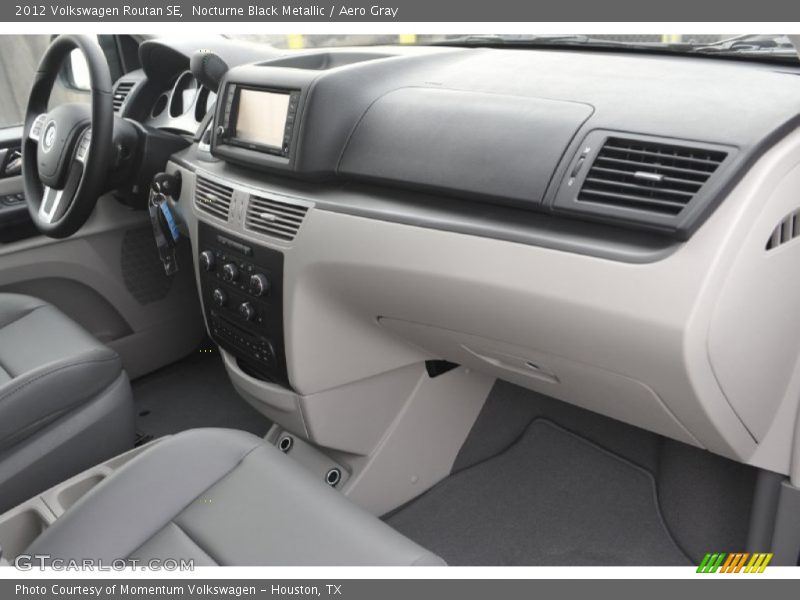 Nocturne Black Metallic / Aero Gray 2012 Volkswagen Routan SE
