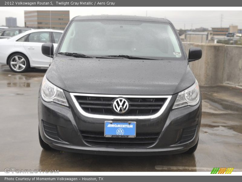 Twilight Gray Metallic / Aero Gray 2012 Volkswagen Routan S