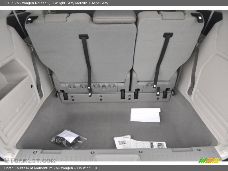 Twilight Gray Metallic / Aero Gray 2012 Volkswagen Routan S