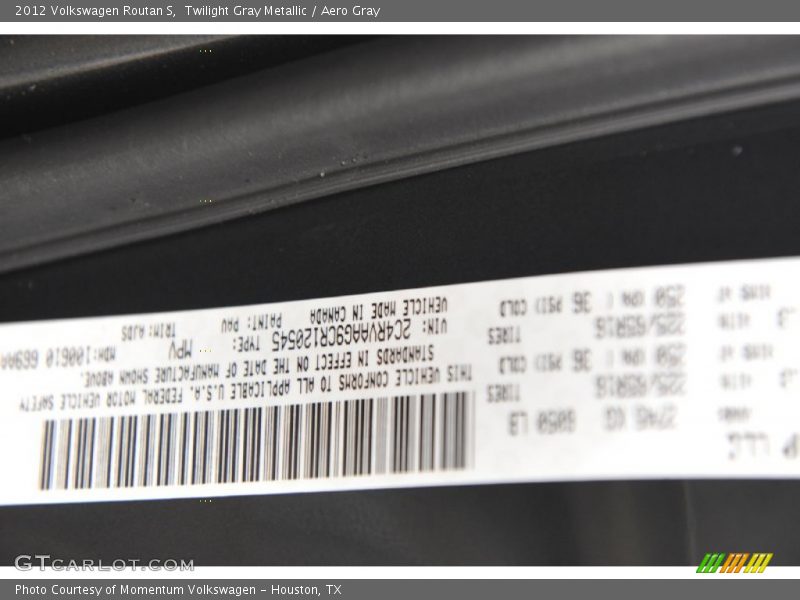 Twilight Gray Metallic / Aero Gray 2012 Volkswagen Routan S