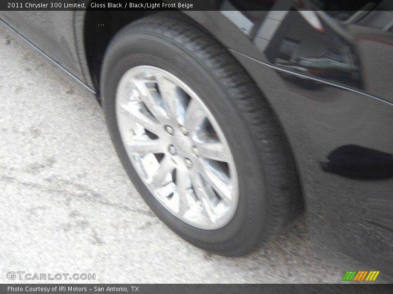 Gloss Black / Black/Light Frost Beige 2011 Chrysler 300 Limited