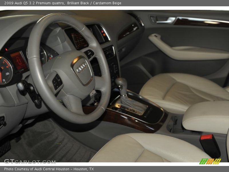 Brilliant Black / Cardamom Beige 2009 Audi Q5 3.2 Premium quattro