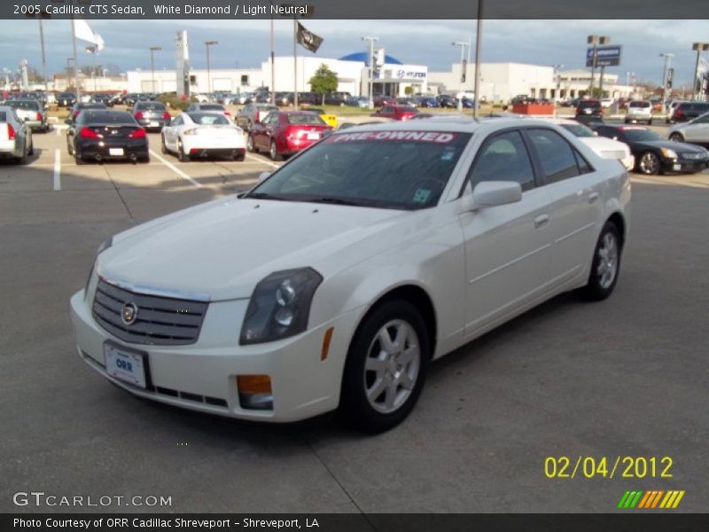 White Diamond / Light Neutral 2005 Cadillac CTS Sedan