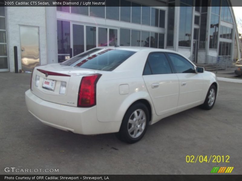 White Diamond / Light Neutral 2005 Cadillac CTS Sedan