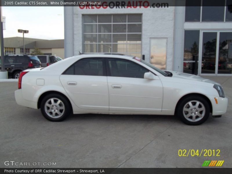 White Diamond / Light Neutral 2005 Cadillac CTS Sedan