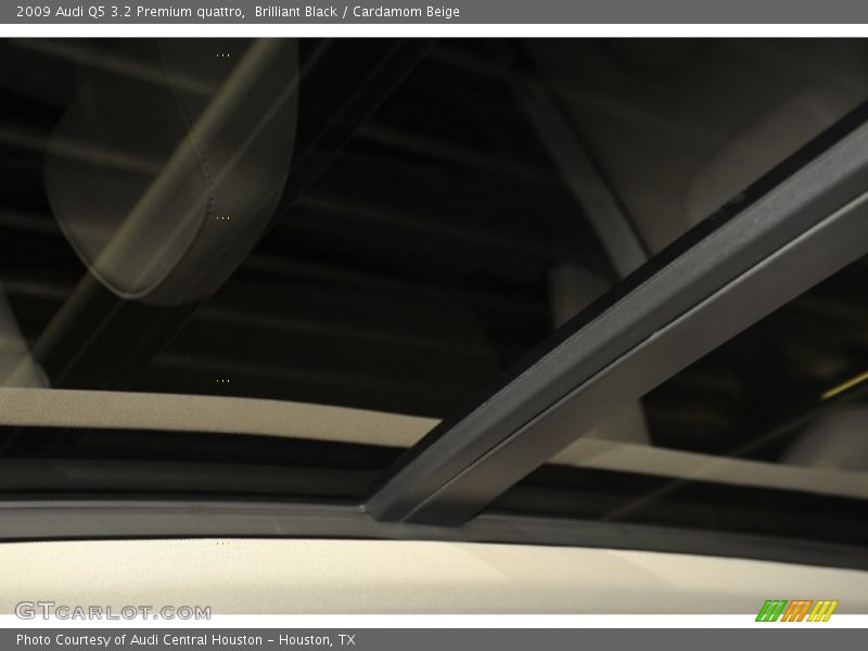 Brilliant Black / Cardamom Beige 2009 Audi Q5 3.2 Premium quattro