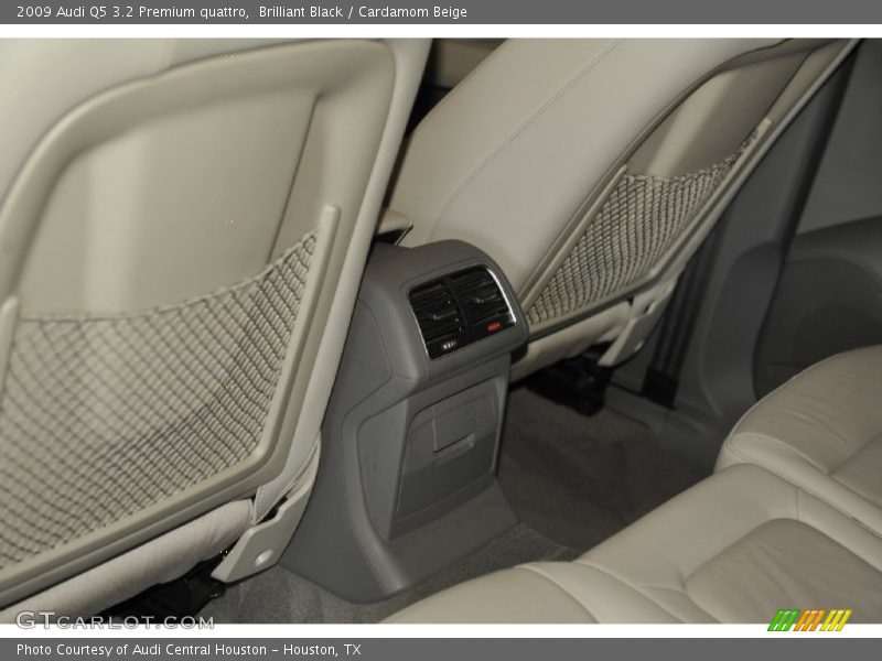 Brilliant Black / Cardamom Beige 2009 Audi Q5 3.2 Premium quattro