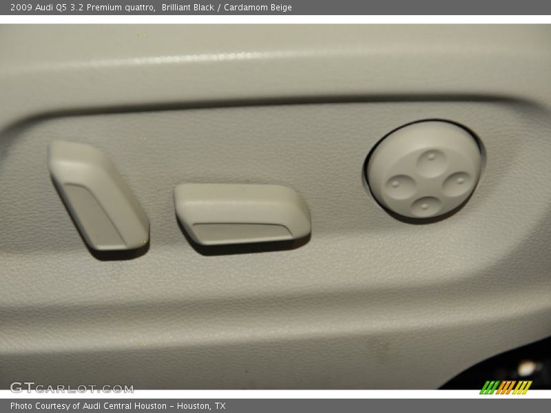 Brilliant Black / Cardamom Beige 2009 Audi Q5 3.2 Premium quattro