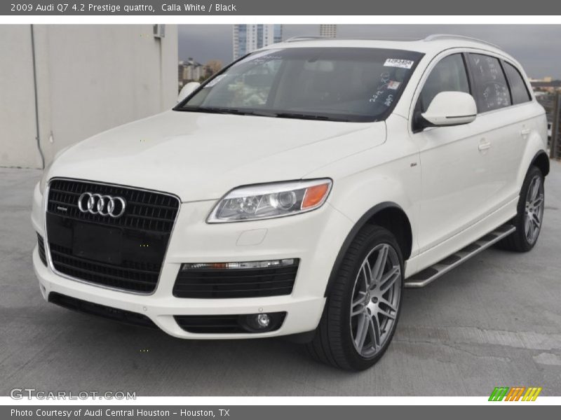 Front 3/4 View of 2009 Q7 4.2 Prestige quattro