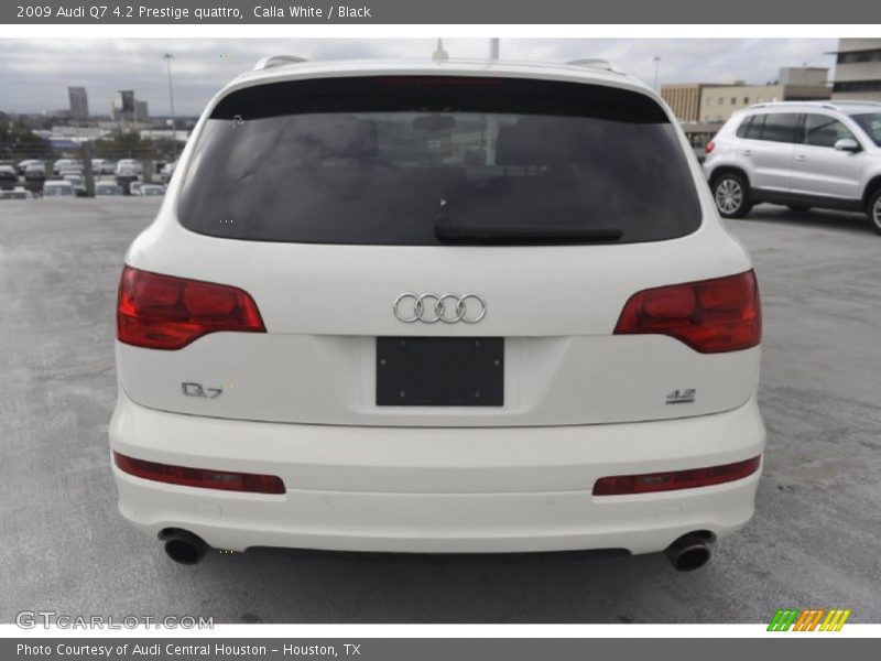 Calla White / Black 2009 Audi Q7 4.2 Prestige quattro