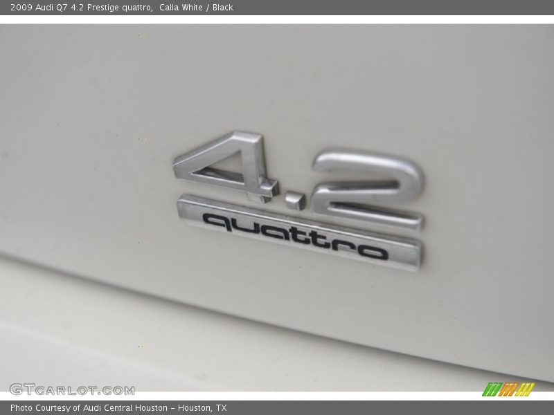  2009 Q7 4.2 Prestige quattro Logo