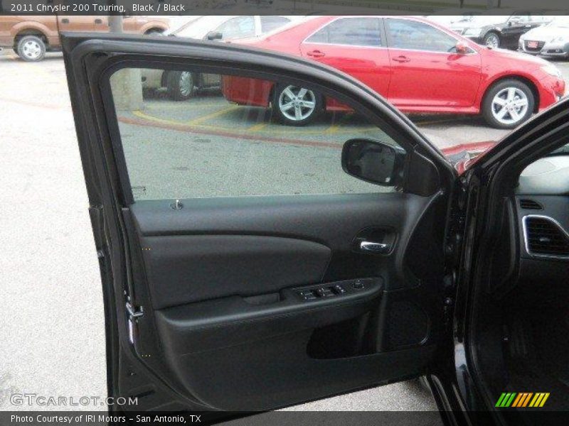 Black / Black 2011 Chrysler 200 Touring