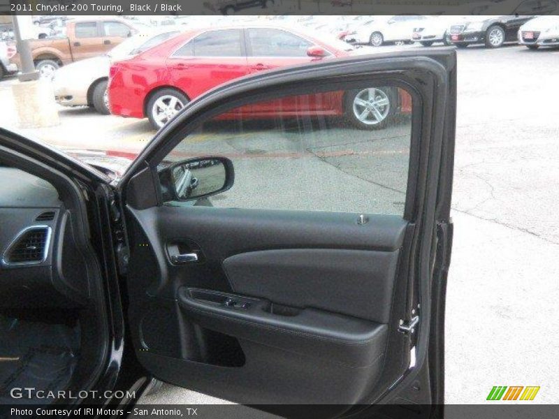 Black / Black 2011 Chrysler 200 Touring