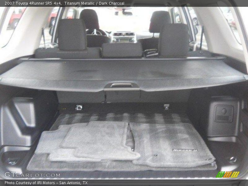Titanium Metallic / Dark Charcoal 2007 Toyota 4Runner SR5 4x4