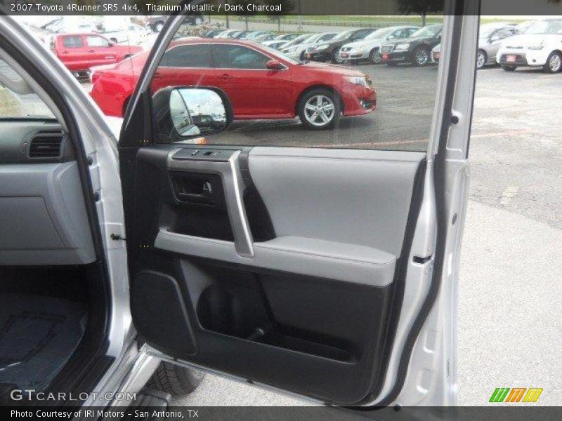 Titanium Metallic / Dark Charcoal 2007 Toyota 4Runner SR5 4x4