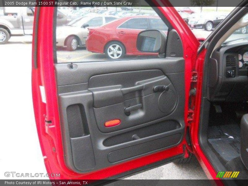Flame Red / Dark Slate Gray 2005 Dodge Ram 1500 ST Regular Cab