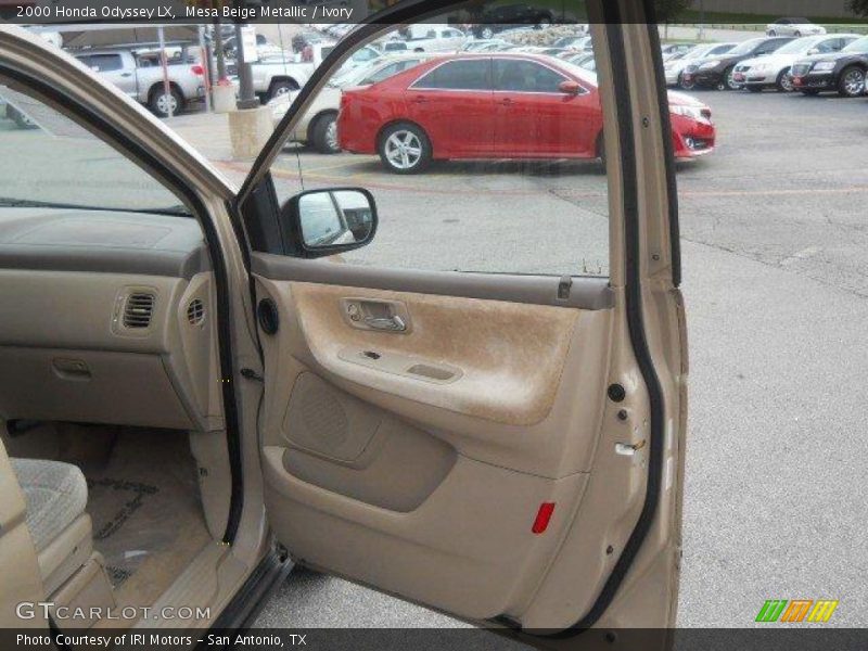Mesa Beige Metallic / Ivory 2000 Honda Odyssey LX