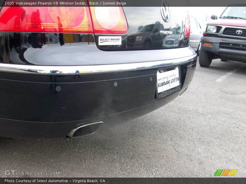 Black / Sonnen Beige 2005 Volkswagen Phaeton V8 4Motion Sedan