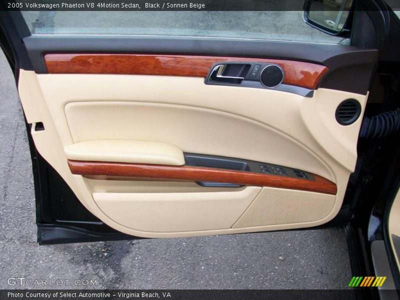 Black / Sonnen Beige 2005 Volkswagen Phaeton V8 4Motion Sedan