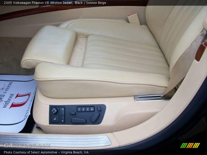 Black / Sonnen Beige 2005 Volkswagen Phaeton V8 4Motion Sedan