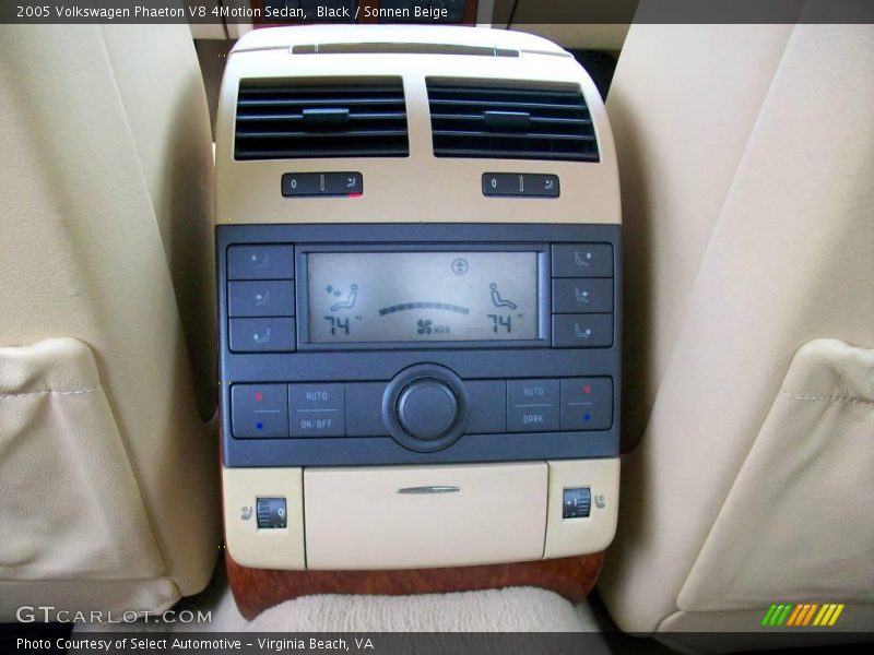 Black / Sonnen Beige 2005 Volkswagen Phaeton V8 4Motion Sedan