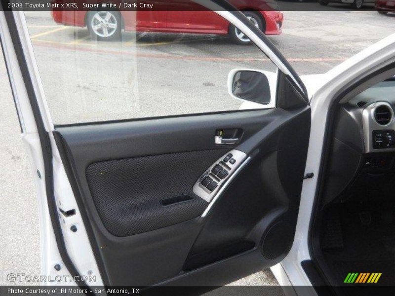 Super White / Dark Gray 2003 Toyota Matrix XRS