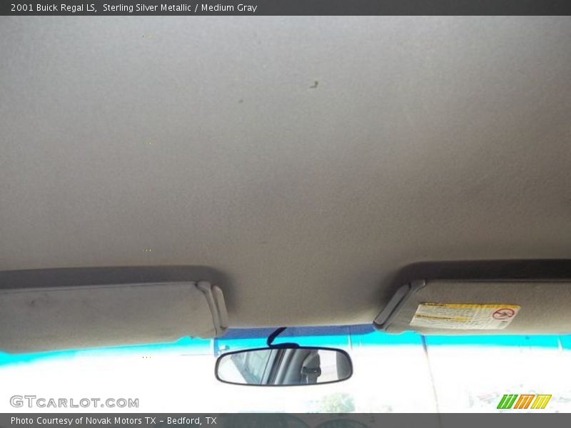 Sterling Silver Metallic / Medium Gray 2001 Buick Regal LS