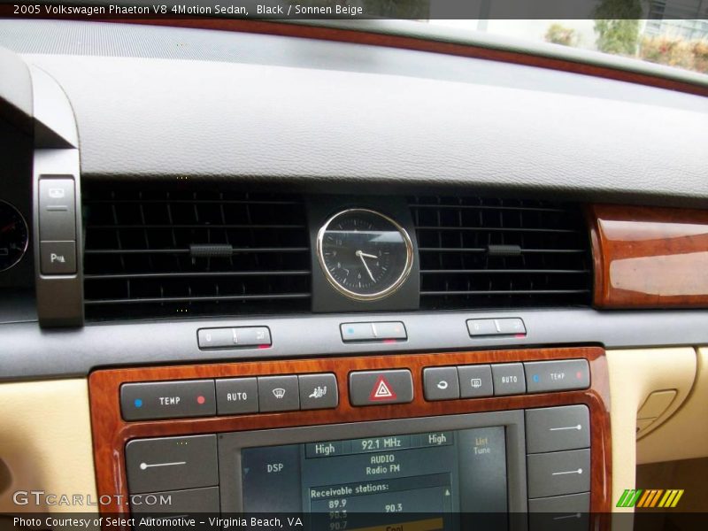 Black / Sonnen Beige 2005 Volkswagen Phaeton V8 4Motion Sedan