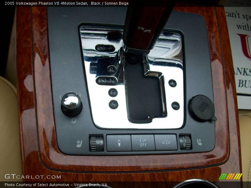 Black / Sonnen Beige 2005 Volkswagen Phaeton V8 4Motion Sedan