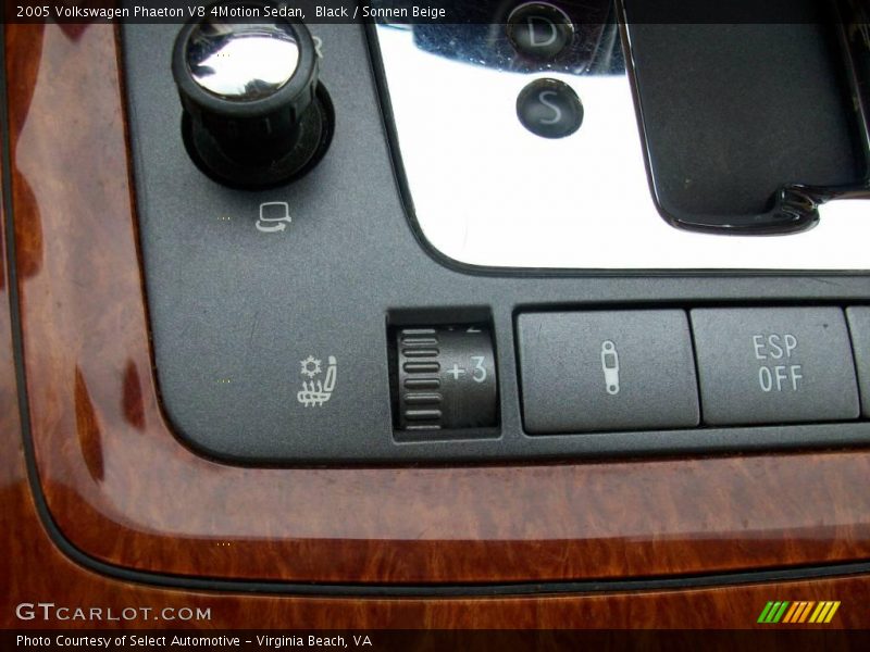 Black / Sonnen Beige 2005 Volkswagen Phaeton V8 4Motion Sedan