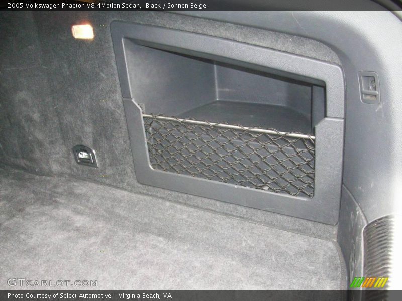 Black / Sonnen Beige 2005 Volkswagen Phaeton V8 4Motion Sedan