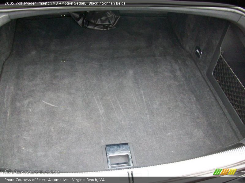 Black / Sonnen Beige 2005 Volkswagen Phaeton V8 4Motion Sedan