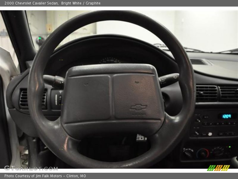 Bright White / Graphite 2000 Chevrolet Cavalier Sedan