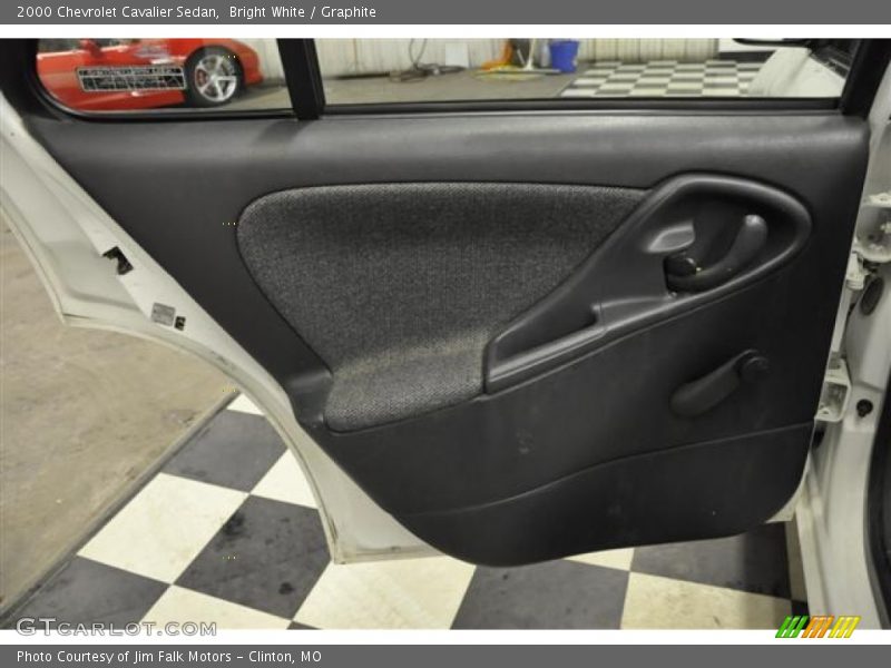 Bright White / Graphite 2000 Chevrolet Cavalier Sedan