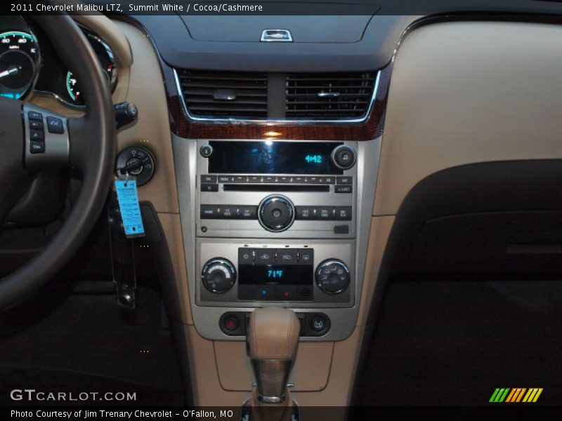 Summit White / Cocoa/Cashmere 2011 Chevrolet Malibu LTZ