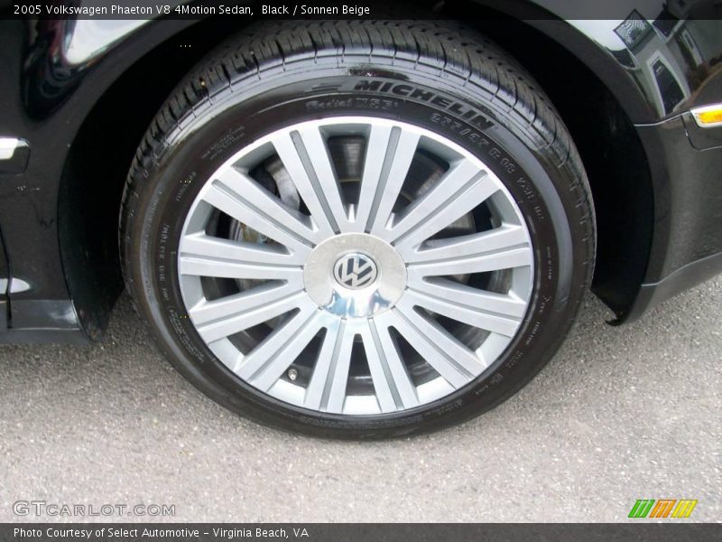 Black / Sonnen Beige 2005 Volkswagen Phaeton V8 4Motion Sedan
