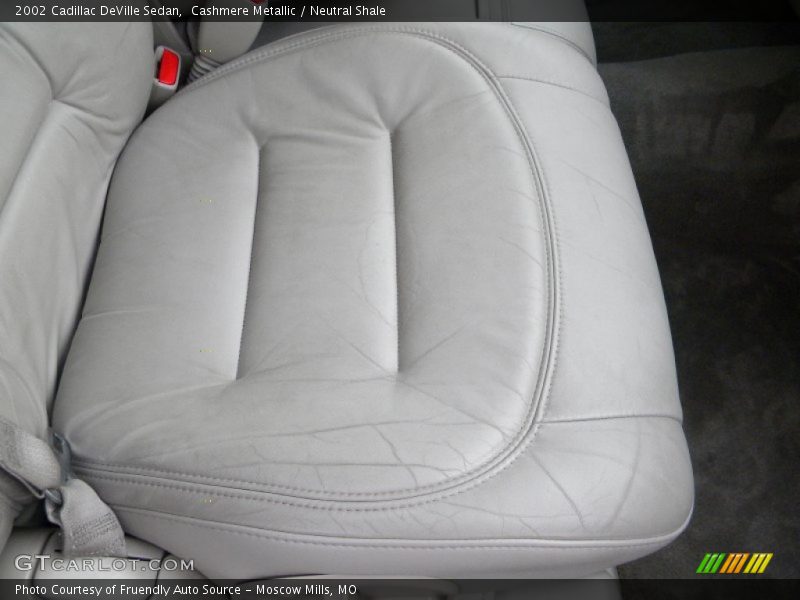 Cashmere Metallic / Neutral Shale 2002 Cadillac DeVille Sedan